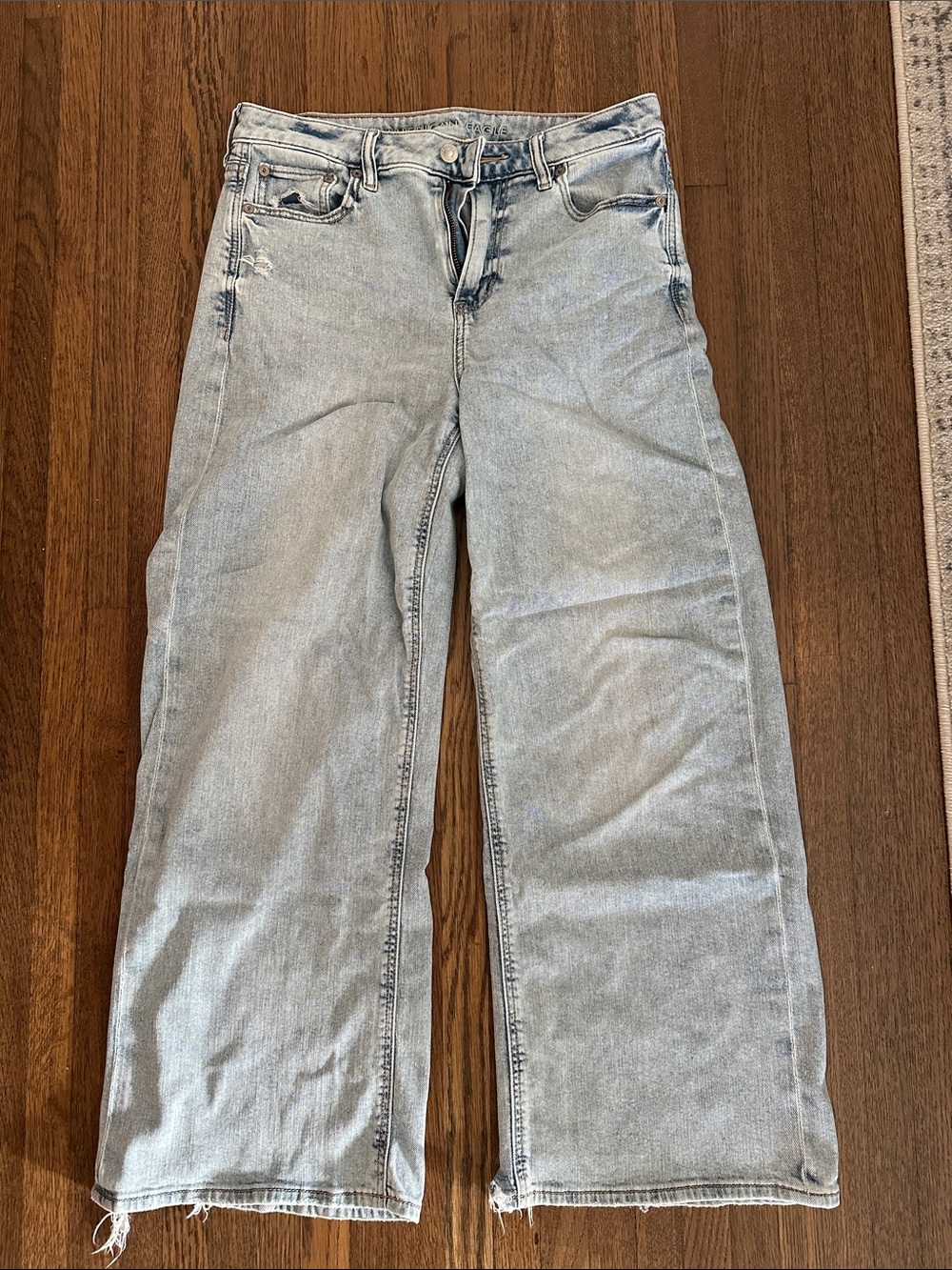 American Eagle Outfitters Light Blue High-Rise wide leg Jeans